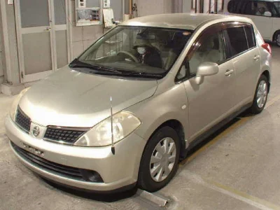 NISSAN TIIDA