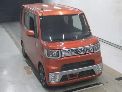 TOYOTA PIXIS MEGA