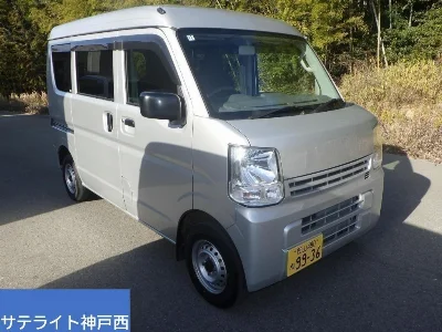 NISSAN CLIPPER VAN