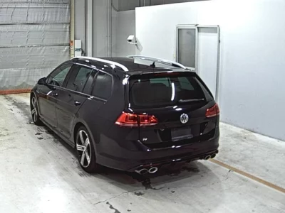 VOLKSWAGEN GOLF R VALIANT