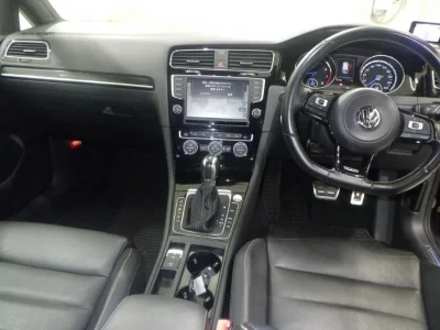 VOLKSWAGEN GOLF R VALIANT