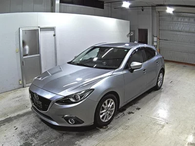 MAZDA AXELA
