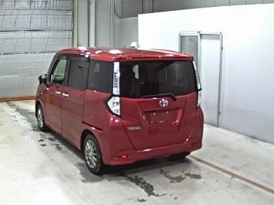 TOYOTA TANK
