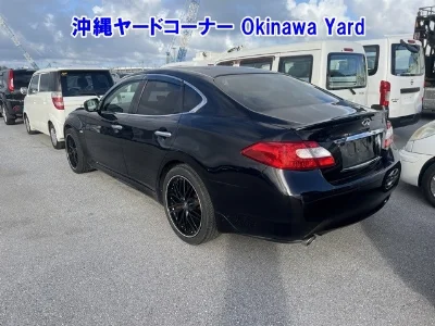 NISSAN FUGA