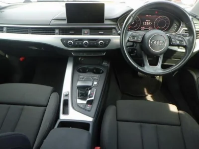 AUDI A4 AVANTE