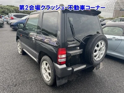 MITSUBISHI PAJERO MINI