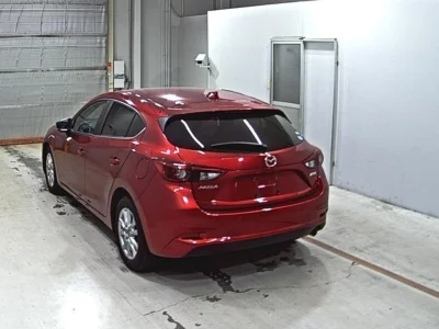 MAZDA AXELA