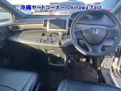 HONDA FREED SPIKE