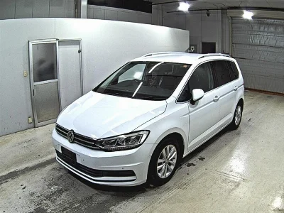 VOLKSWAGEN GOLF TOURAN