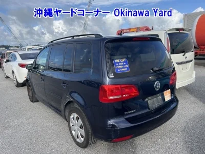 VOLKSWAGEN GOLF TOURAN