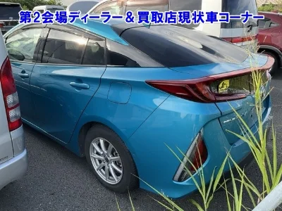 TOYOTA PRIUS PHV