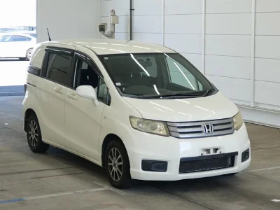 HONDA FREED SPIKE