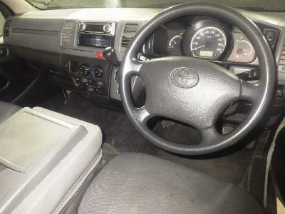 TOYOTA HIACE