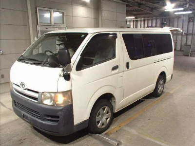 TOYOTA HIACE