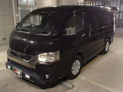 TOYOTA HIACE