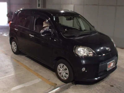 TOYOTA PORTE