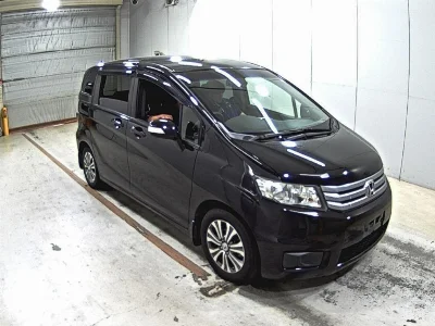 HONDA FREED SPIKE