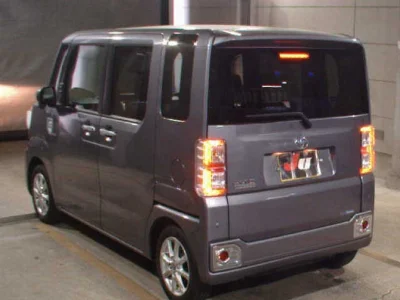 TOYOTA PIXIS MEGA