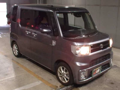 TOYOTA PIXIS MEGA