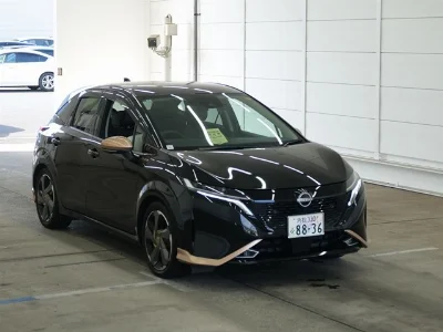NISSAN AURA