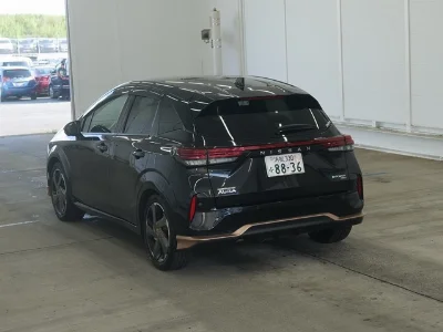 NISSAN AURA