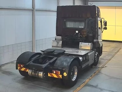 NISSAN UD
