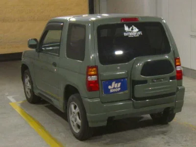 MITSUBISHI PAJERO MINI
