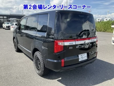 MITSUBISHI DELICA D5