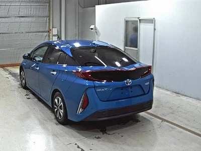 TOYOTA PRIUS PHV