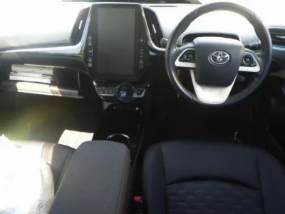 TOYOTA PRIUS PHV