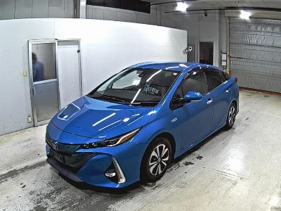 TOYOTA PRIUS PHV