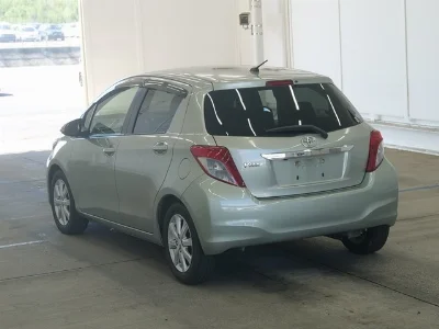 TOYOTA VITZ