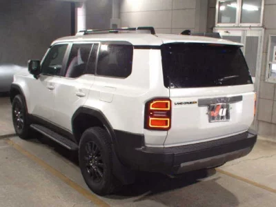TOYOTA LAND CRUISER