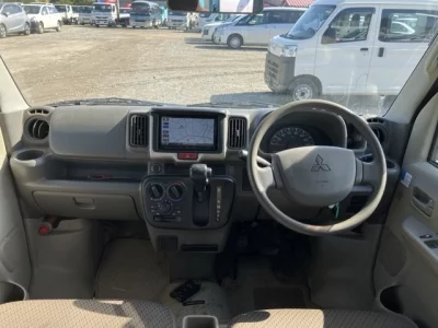 MITSUBISHI MINICAB