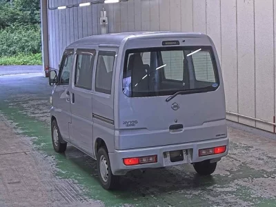 NISSAN CLIPPER VAN