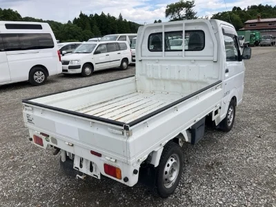NISSAN CLIPPER TRUCK
