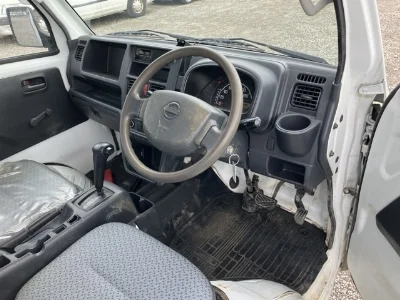 NISSAN CLIPPER TRUCK