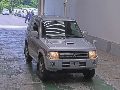 MITSUBISHI PAJERO MINI