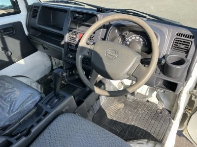 NISSAN CLIPPER TRUCK