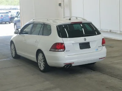 VOLKSWAGEN GOLF VARIANT