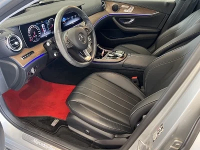 MERCEDES BENZ E CLASS