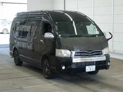 TOYOTA HIACE