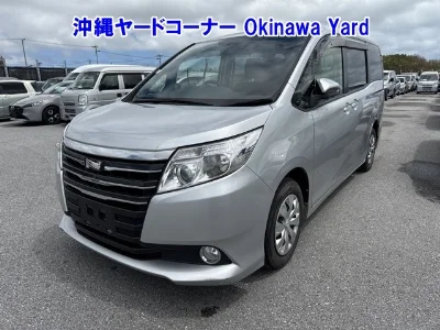 TOYOTA NOAH
