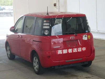 TOYOTA SIENTA