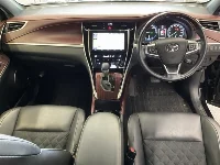 Цена авто Toyota Harrier с аукционов Японии, номер кузова AVU65W, пробег 57 000, оценка 2