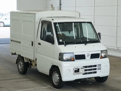 NISSAN CLIPPER TRUCK