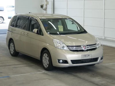 TOYOTA ISIS