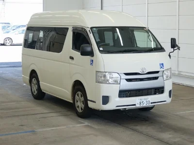 TOYOTA REGIUS ACE VAN