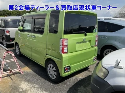 DAIHATSU WAKE