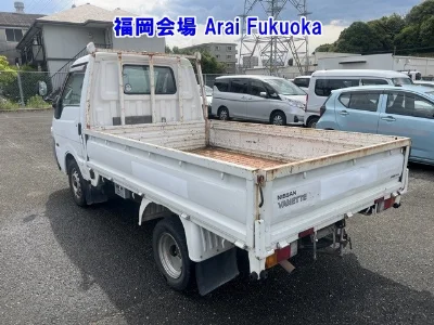 NISSAN VANETTE TRUCK